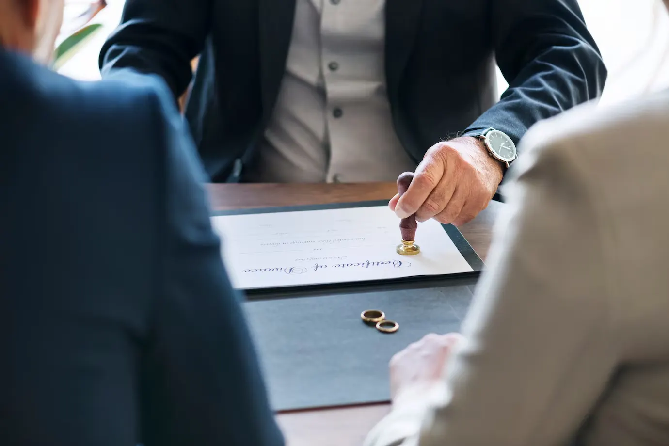Divorce case lawyer in chandigarh